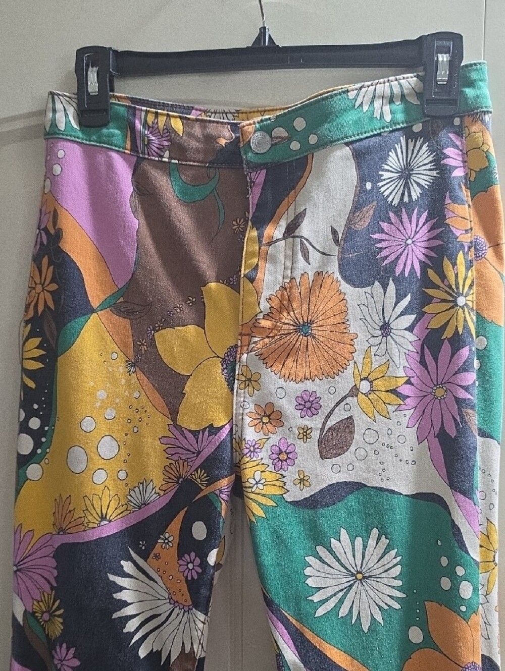 RARE Free People Flare Jeans - Picture 2 of 10